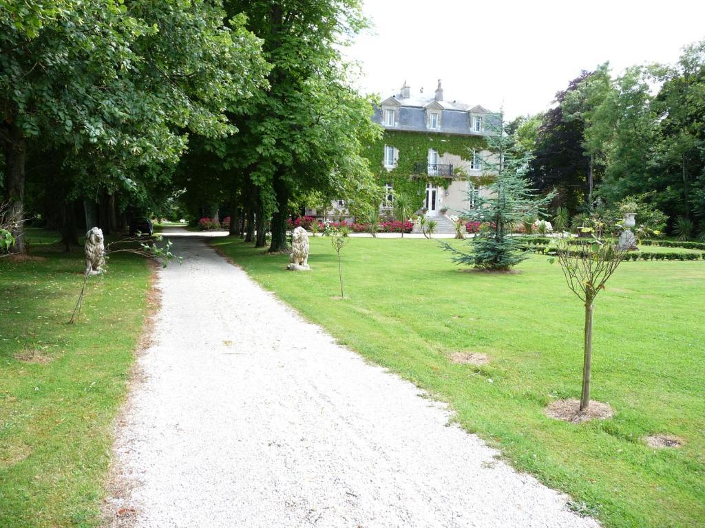 Manoir De La Marjolaine Acomodação com café da manhã Cabourg Exterior foto